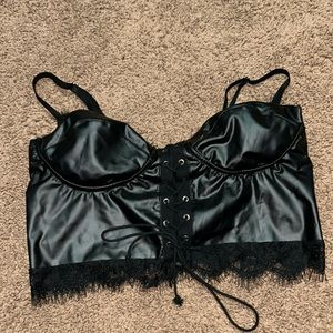 Faux Leather Black Cropped corset 🖤